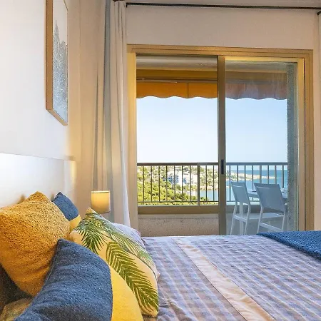 Seaview Beachfrom 2br * Salou